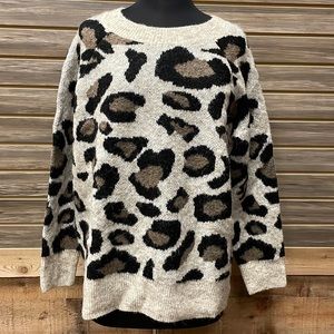 Aqua Women's Plus Animal Print Crewneck Pullover Sweater